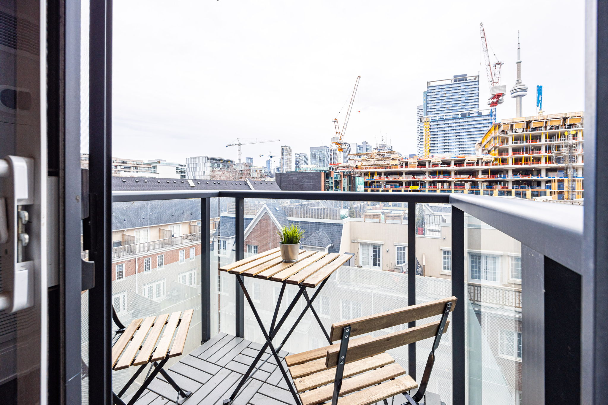 Toronto property showcase — delivered property photograph 27