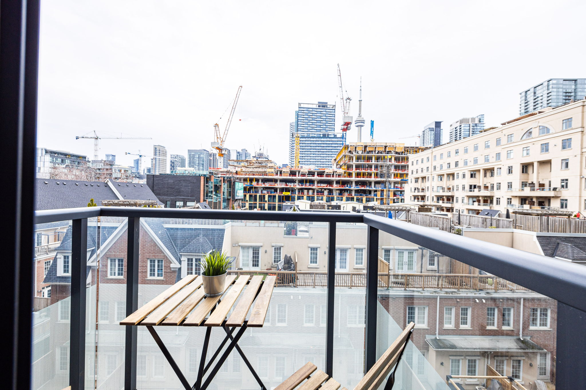 Toronto property showcase — delivered property photograph 28