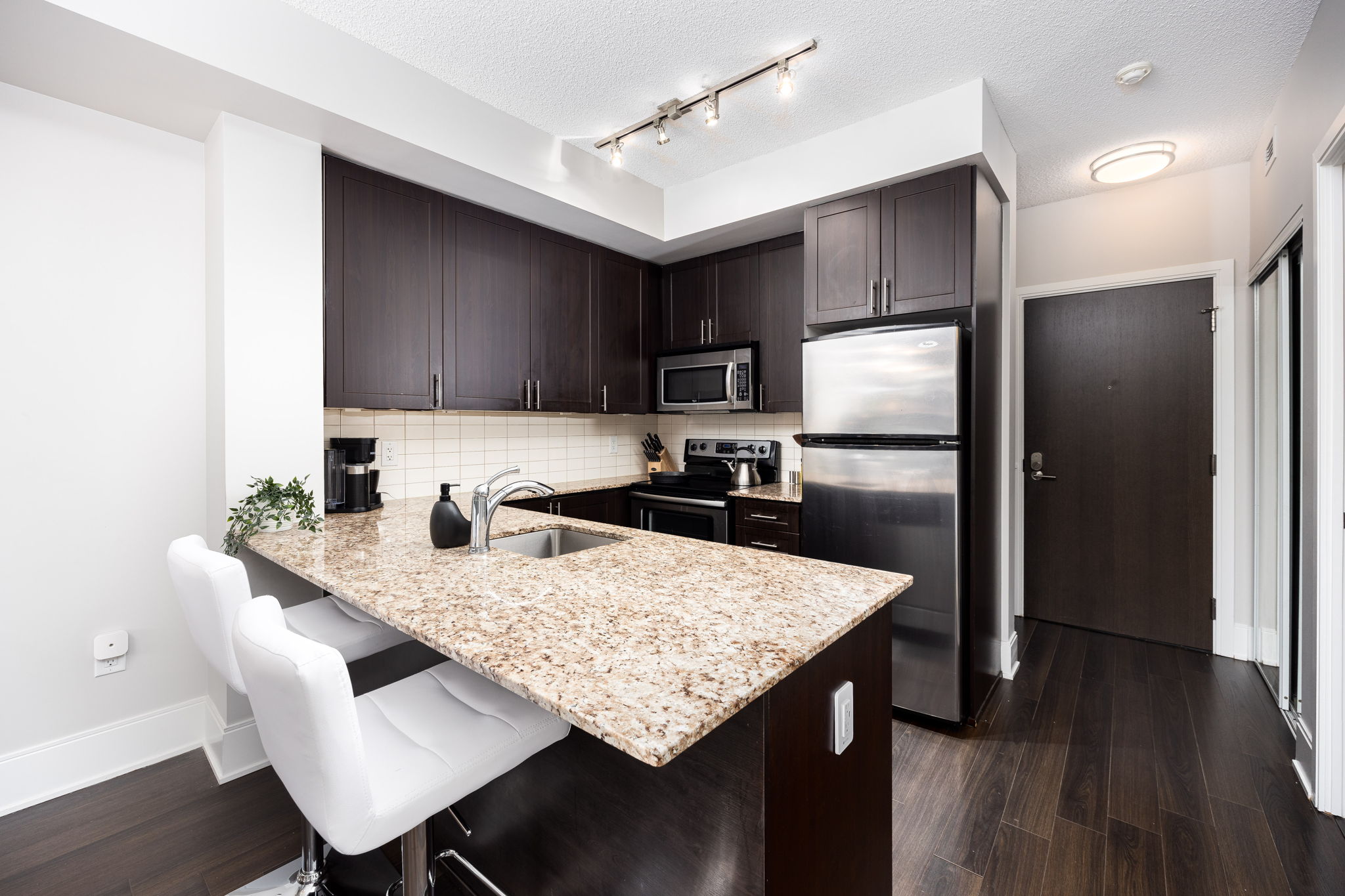 Toronto property showcase — delivered property photograph 3