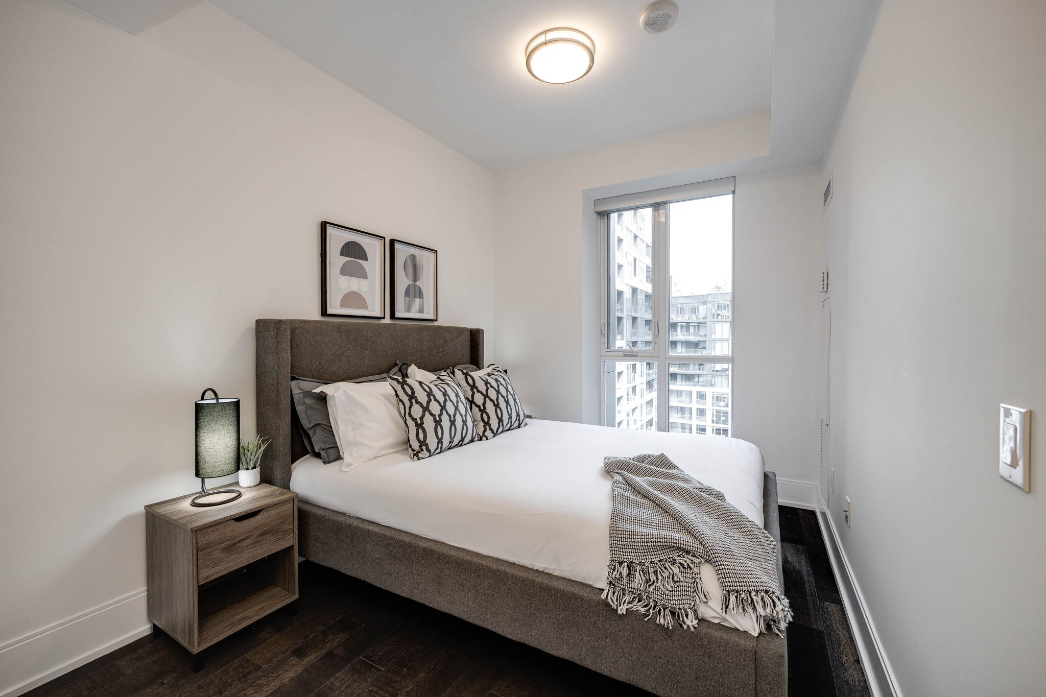 Toronto property showcase — delivered property photograph 23