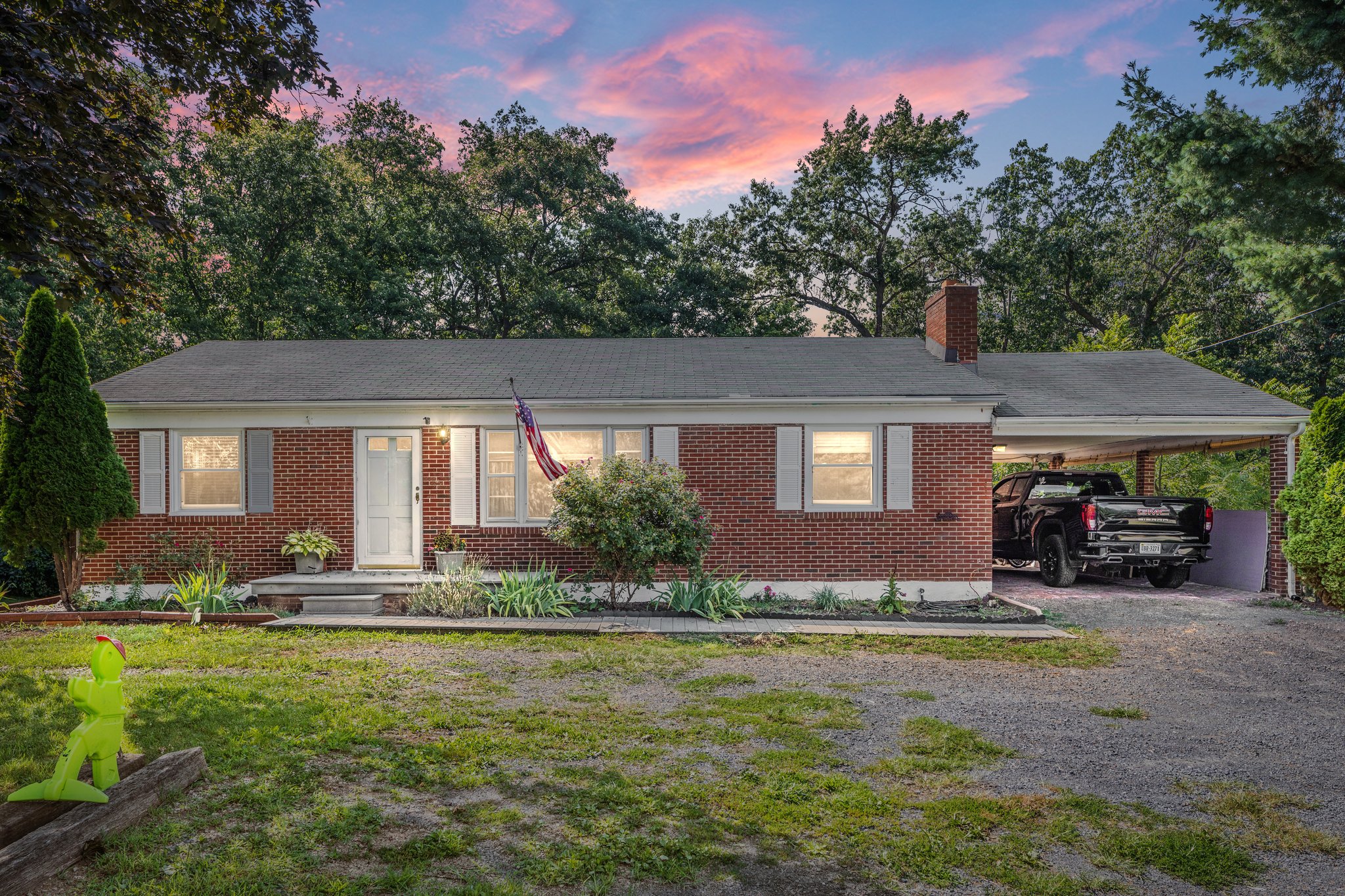 560 Greenwood Rd, Winchester, VA 22602 Absolute Altitude Llc.