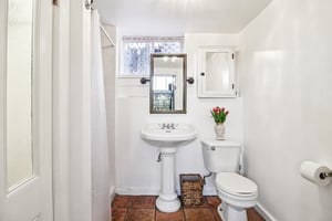 Lyon St-S1001-071.jpg