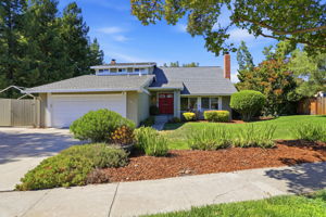 001_F8_560 Tawny Dr