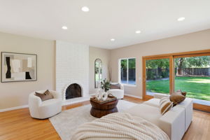 010_F8_560 Tawny Dr