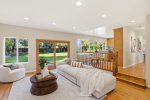 011_F8_560 Tawny Dr