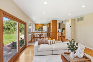 012_F8_560 Tawny Dr
