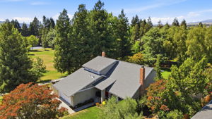 002_F8_AERIAL_560 Tawny Dr