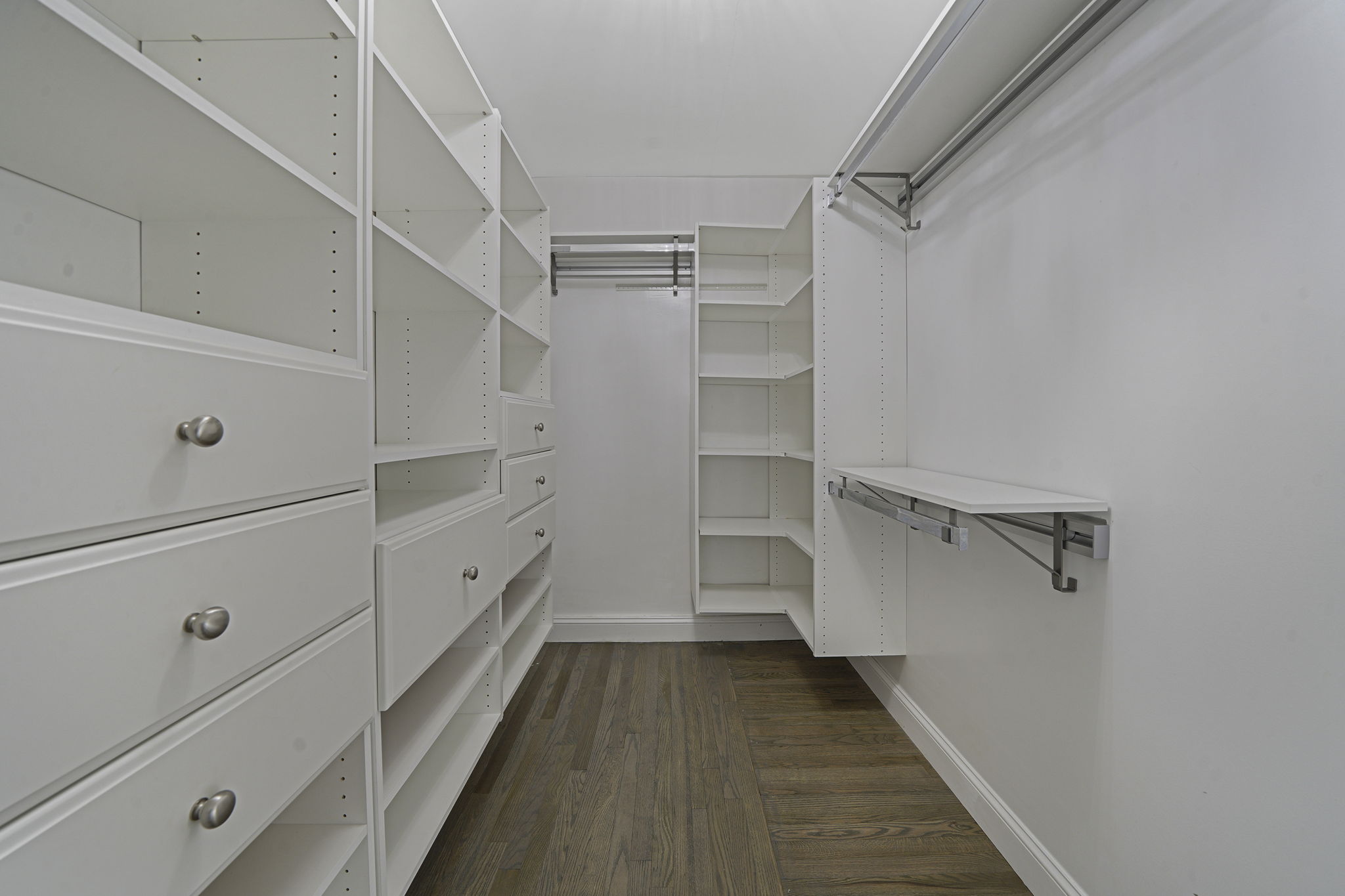 walk in closet