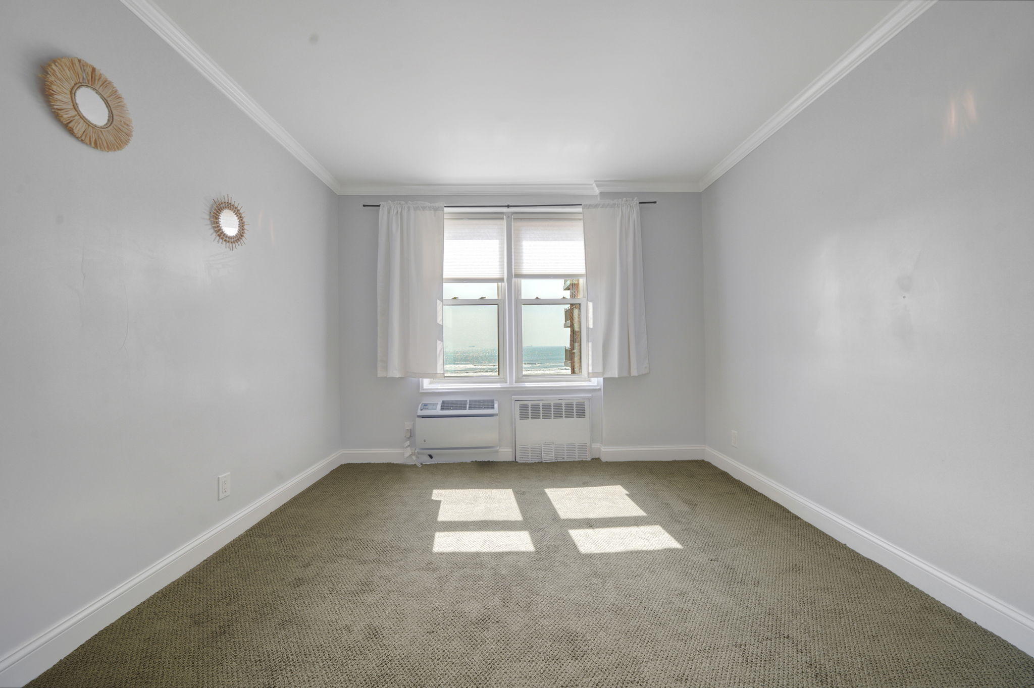 br facing window