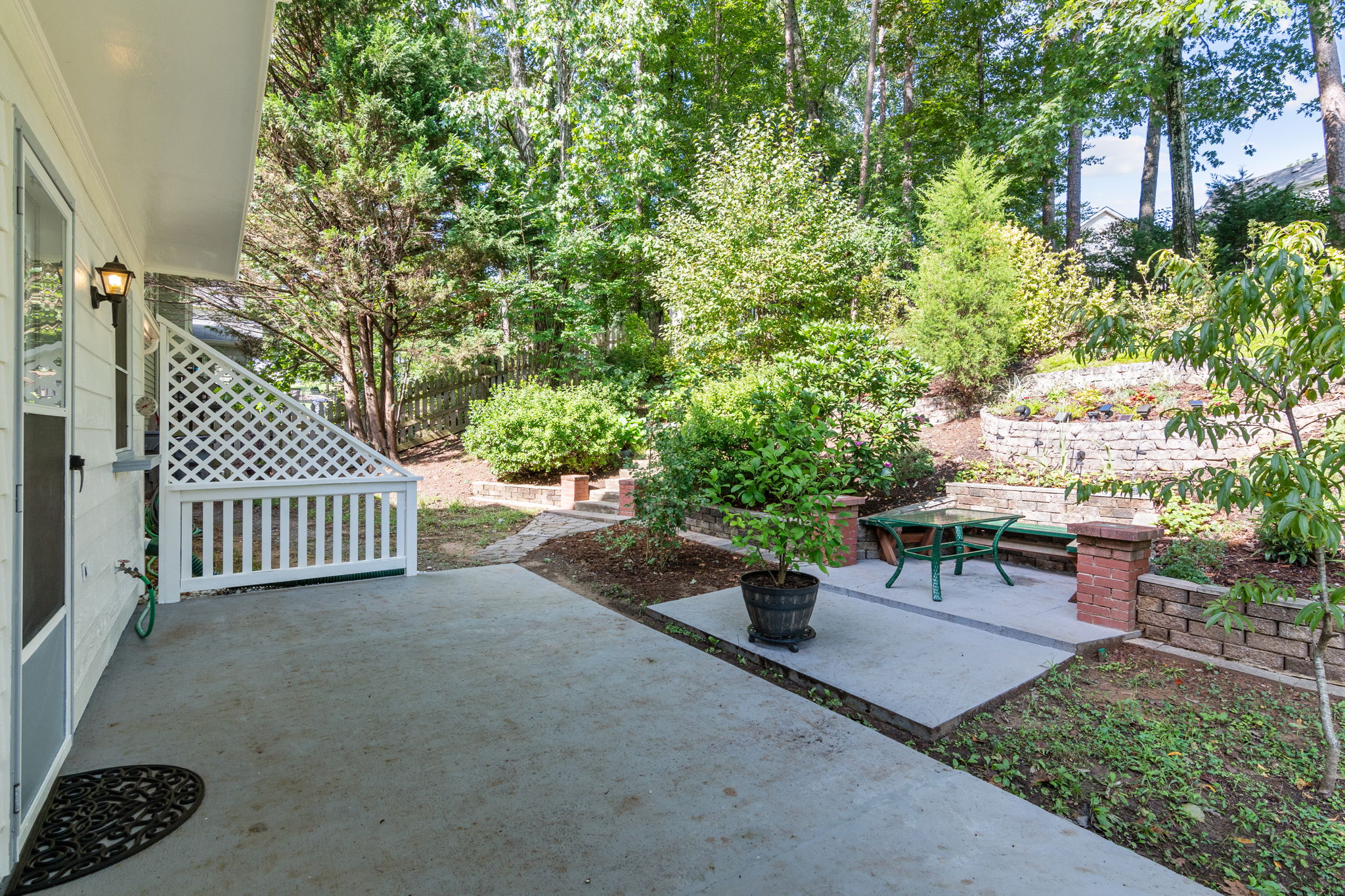 5600 Princeton Oaks Dr, Sugar Hill, GA 30518 Local Flavor Films