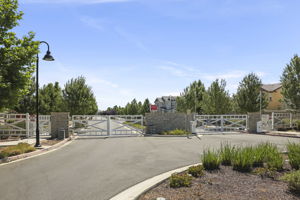  Photo 35