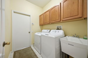  Photo 34