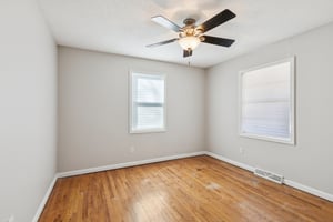 7740 - 5601 NE San Rafael Dr_022.jpg