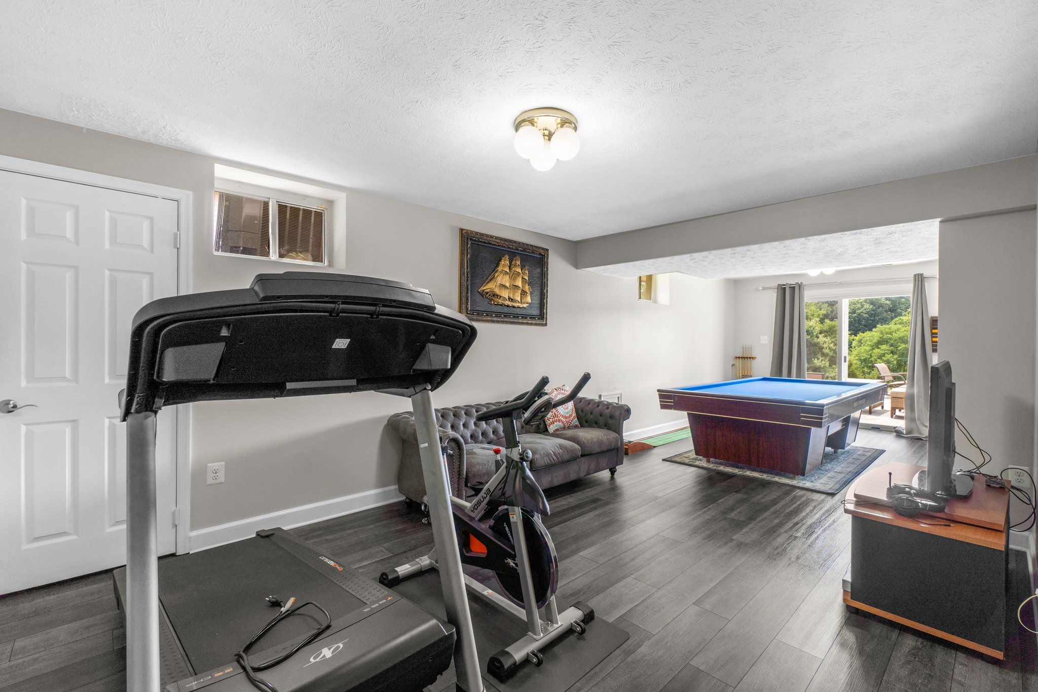 37. Recreation room.jpg