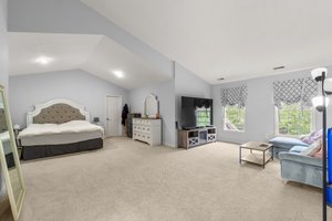 30. Upper bedroom.jpg