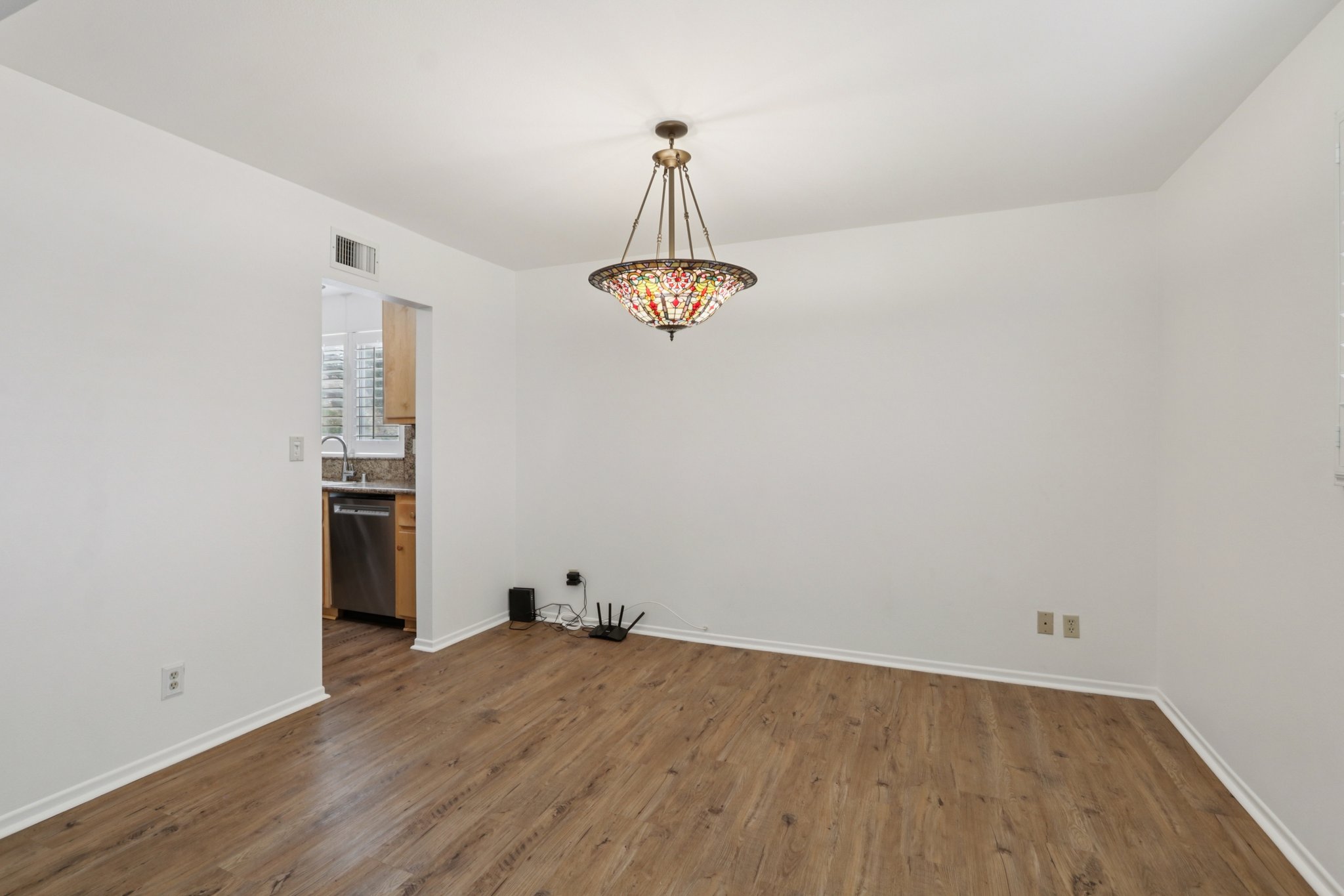 Katherine St-S3112-011.jpg