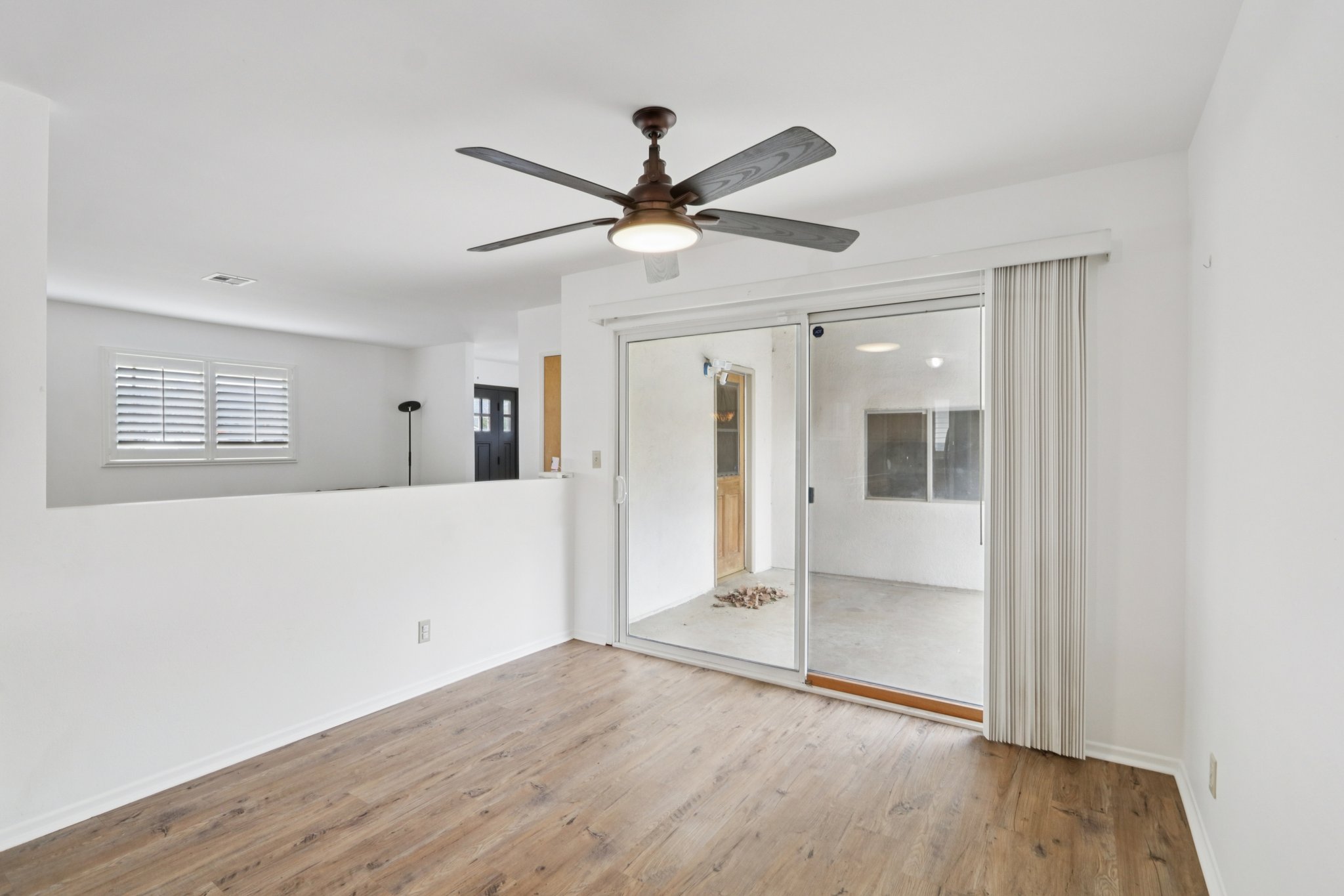 Katherine St-S3112-018.jpg