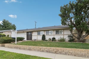 Katherine St-S3112-002.jpg