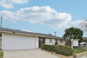 Katherine St-S3112-003.jpg