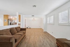 Katherine St-S3112-008.jpg