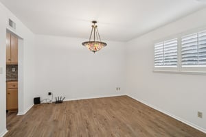 Katherine St-S3112-010.jpg