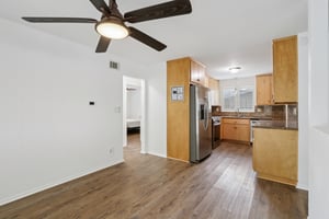 Katherine St-S3112-016.jpg