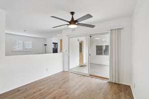 Katherine St-S3112-018.jpg