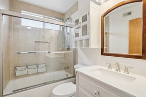 Katherine St-S3112-026.jpg