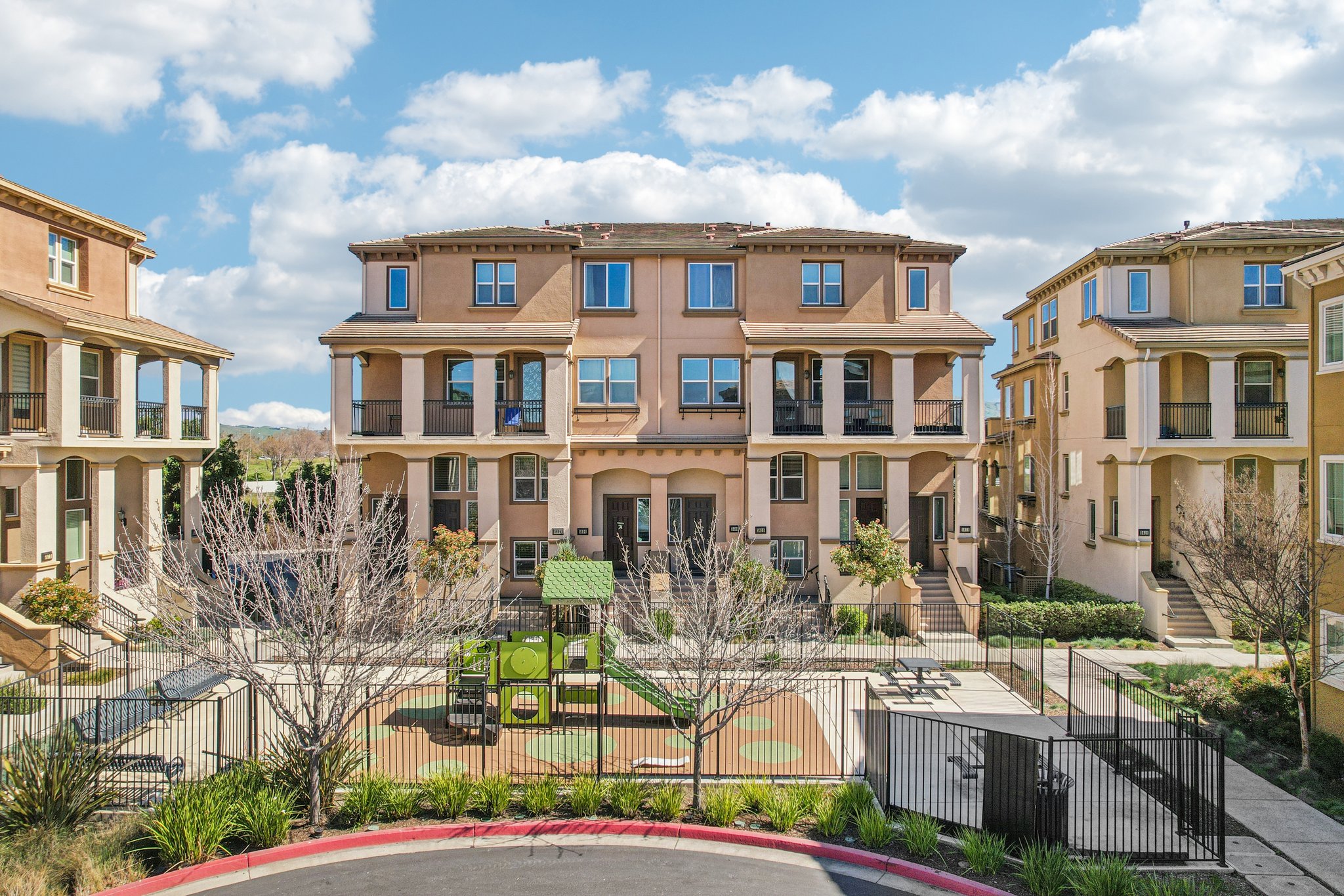 Pandorea Terrace-S0703-037.jpg