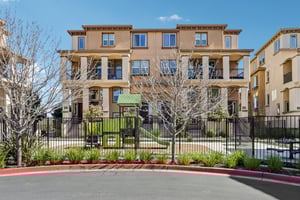 Pandorea Terrace-S0703-003.jpg