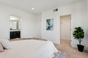 Pandorea Terrace-S0703-030.jpg