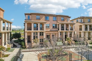 Pandorea Terrace-S0703-040.jpg