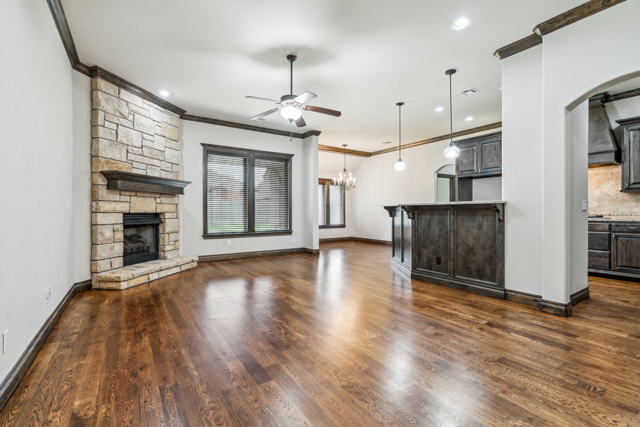 5609 Sanderling Rd_005.jpg