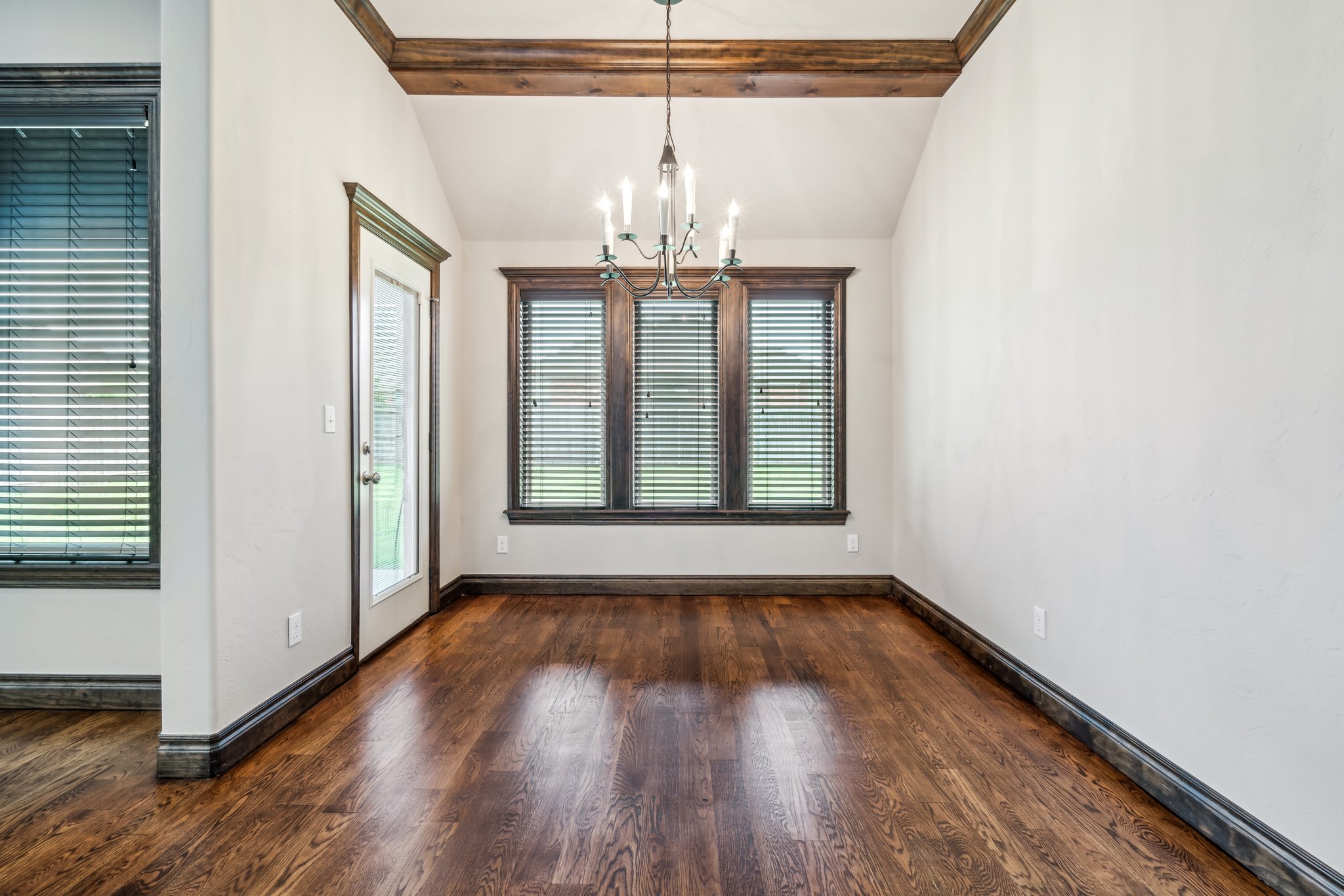 5609 Sanderling Rd_018.jpg