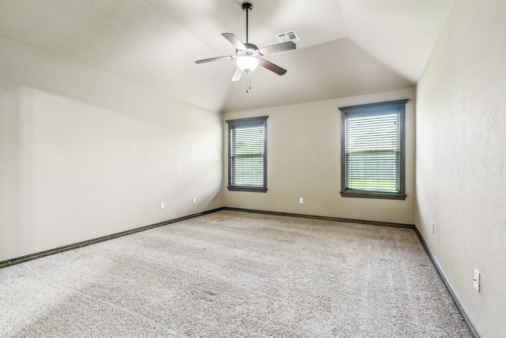 5609 Sanderling Rd_019.jpg