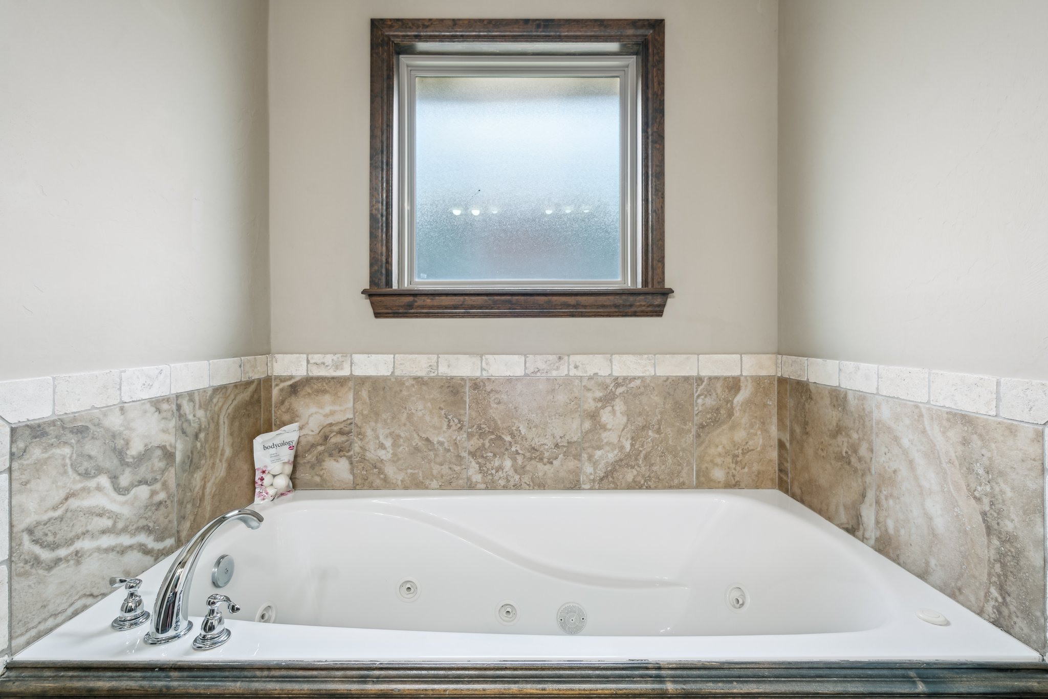 5609 Sanderling Rd_026.jpg