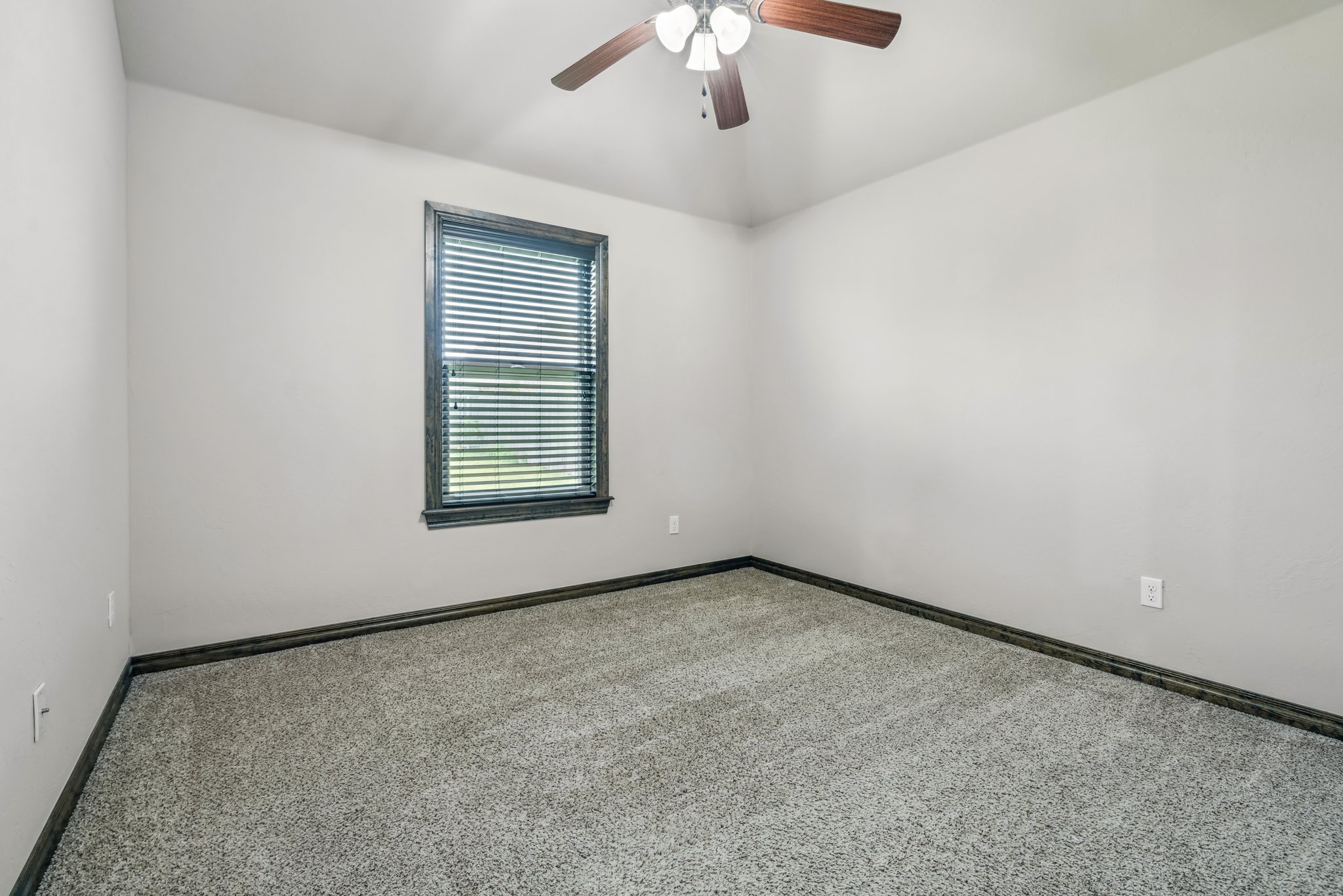 5609 Sanderling Rd_029.jpg