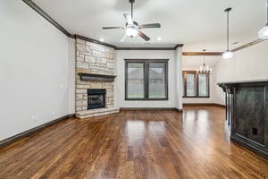 5609 Sanderling Rd_007.jpg