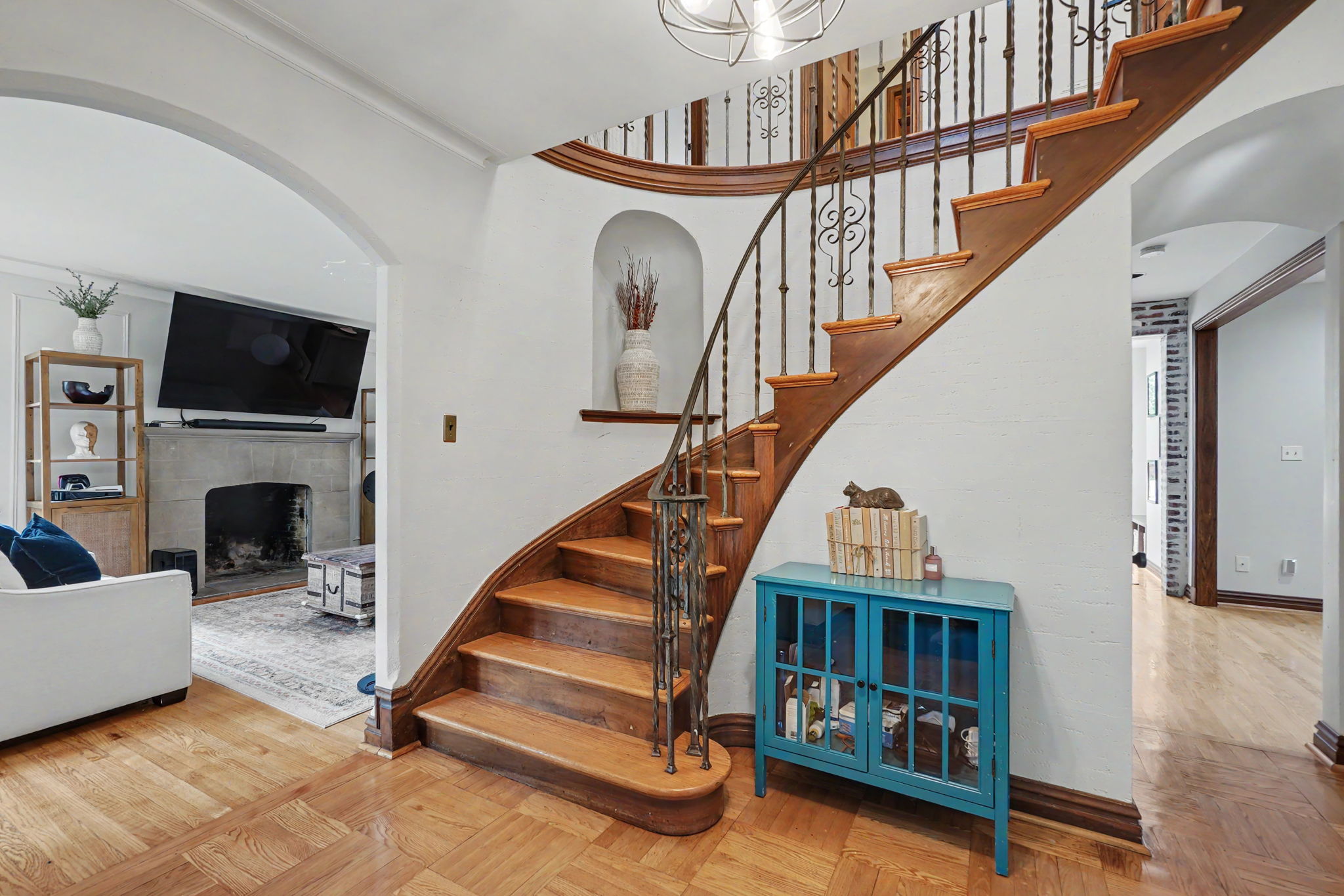 561 Bedford Ave, University City, MO 63130, USA Photo 14