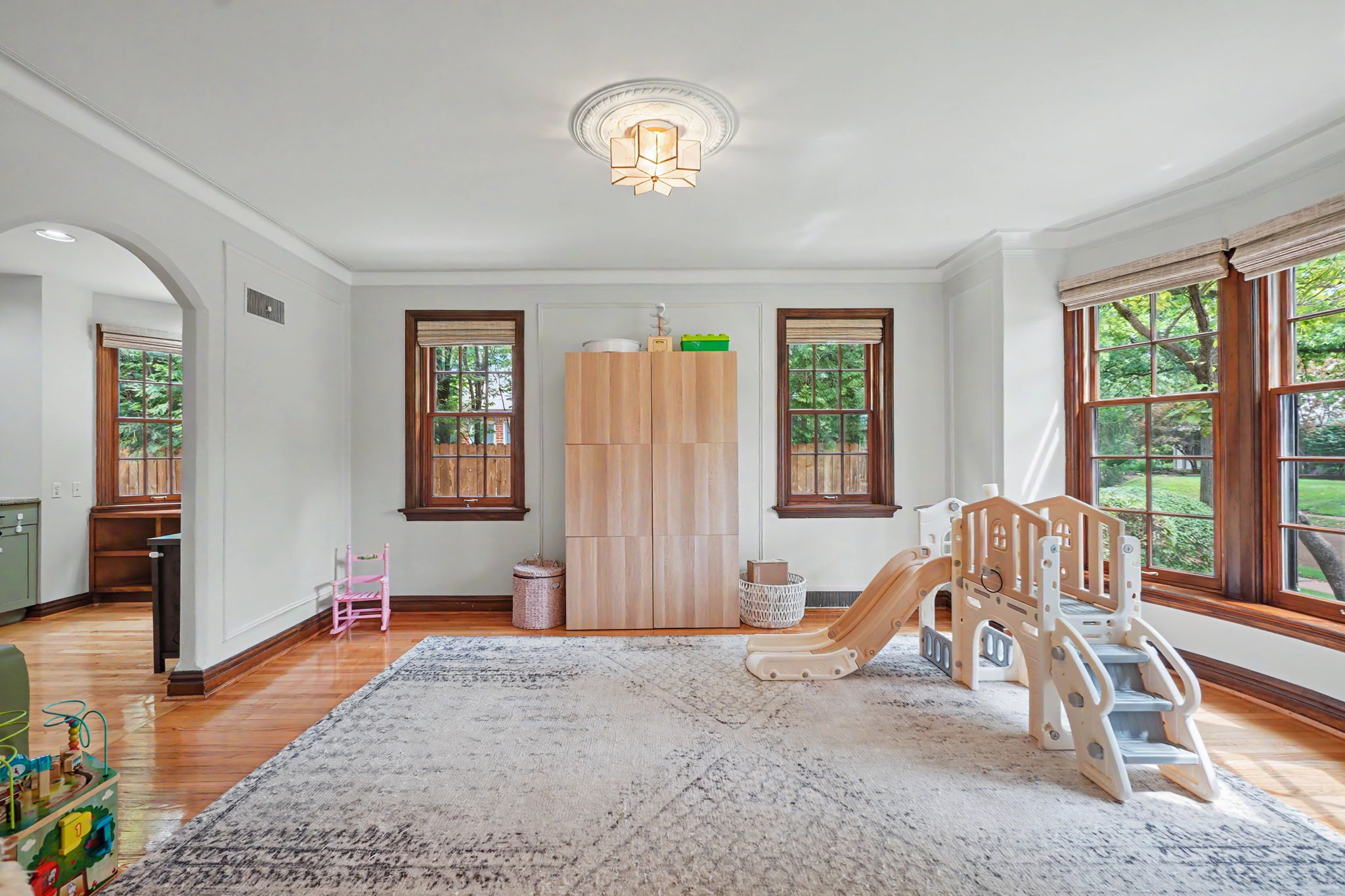 561 Bedford Ave, University City, MO 63130, USA Photo 18