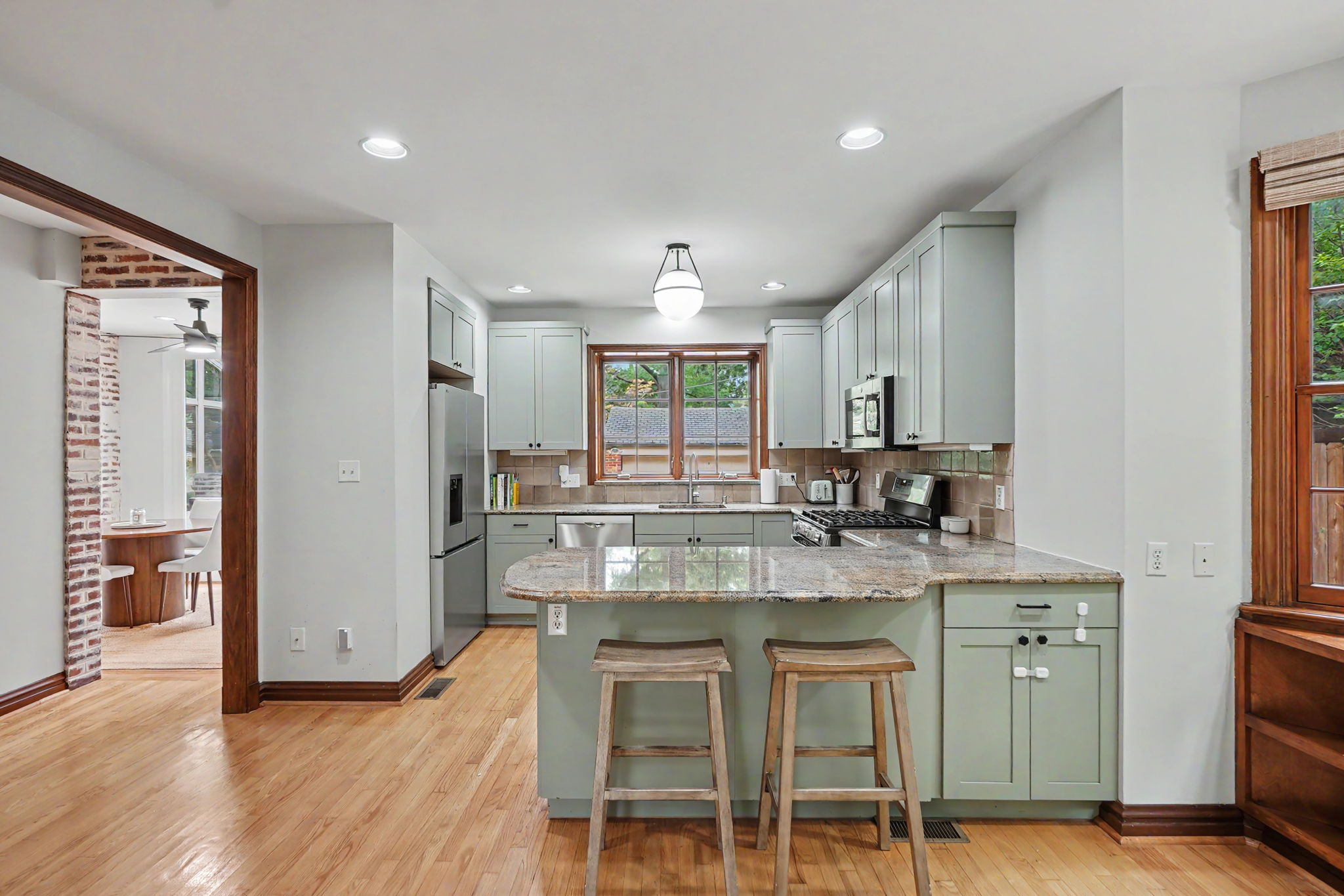 561 Bedford Ave, University City, MO 63130, USA Photo 20