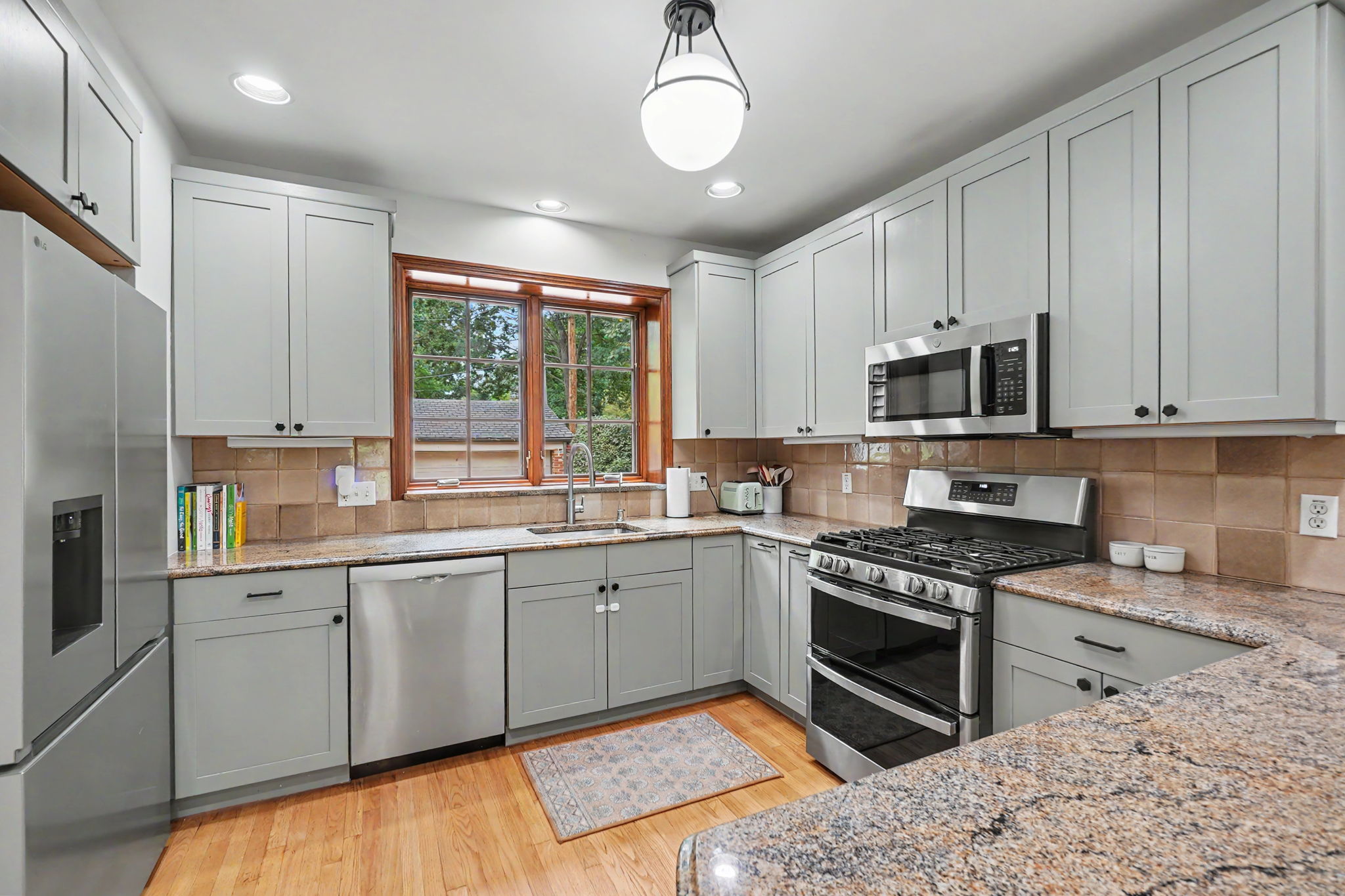 561 Bedford Ave, University City, MO 63130, USA Photo 23