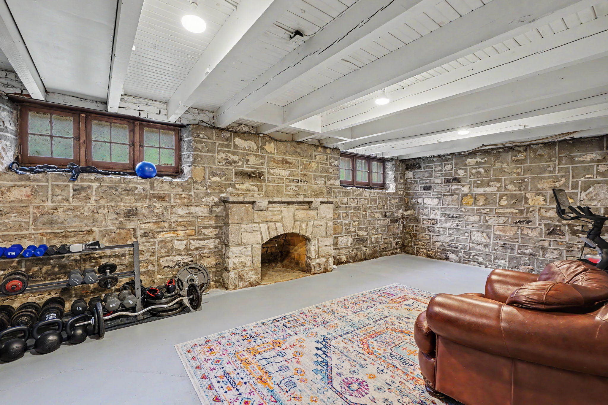 561 Bedford Ave, University City, MO 63130, USA Photo 40