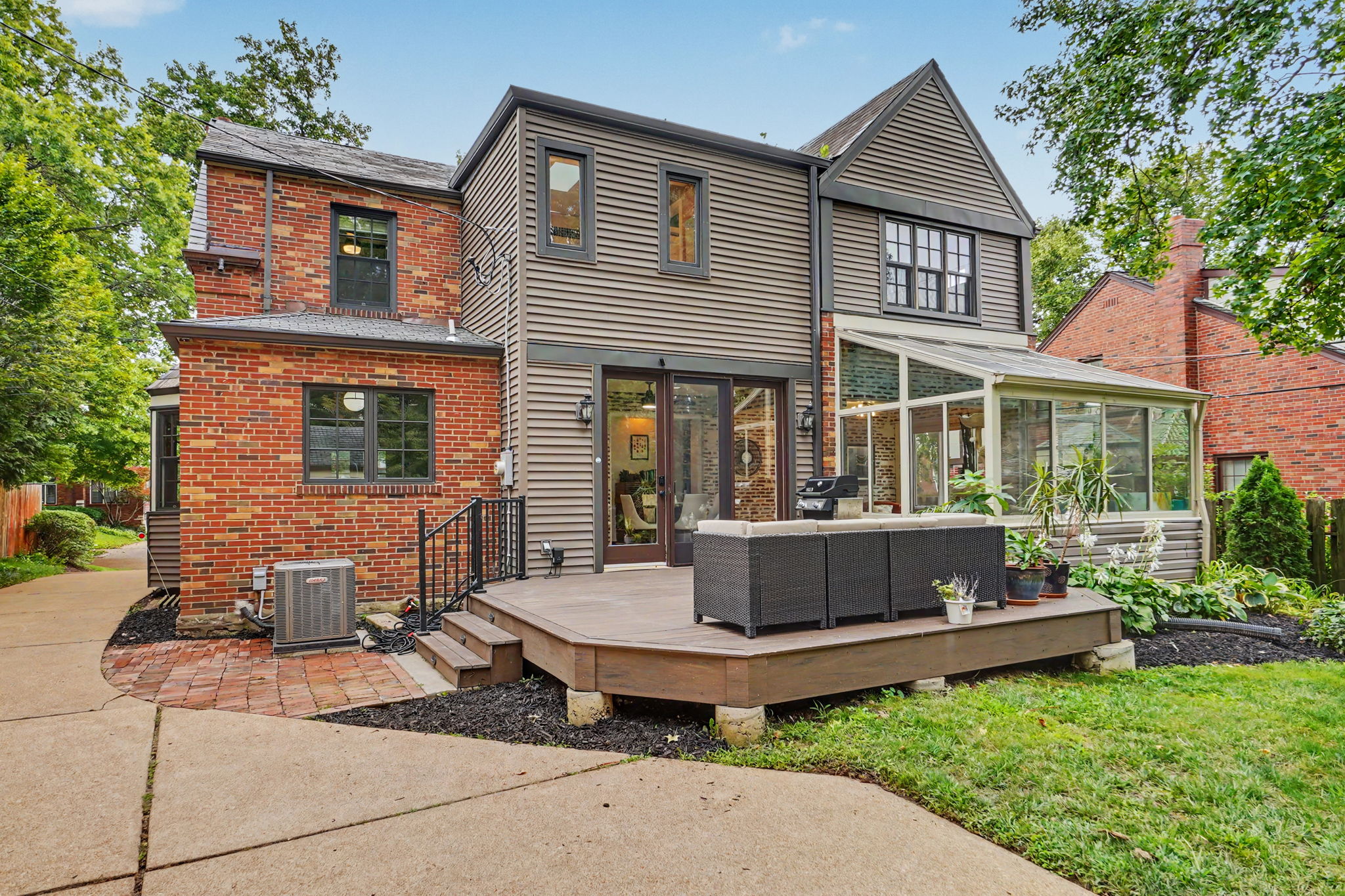 561 Bedford Ave, University City, MO 63130, USA Photo 47