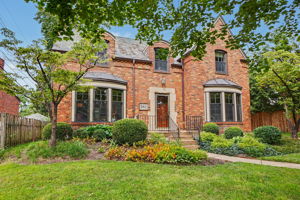 561 Bedford Ave, University City, MO 63130, USA Photo 9