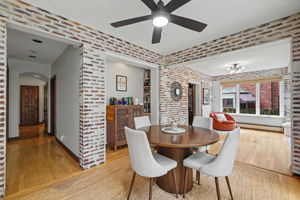 561 Bedford Ave, University City, MO 63130, USA Photo 25