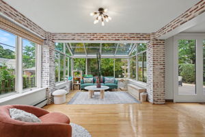 561 Bedford Ave, University City, MO 63130, USA Photo 28