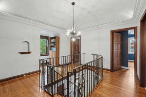 561 Bedford Ave, University City, MO 63130, USA Photo 29