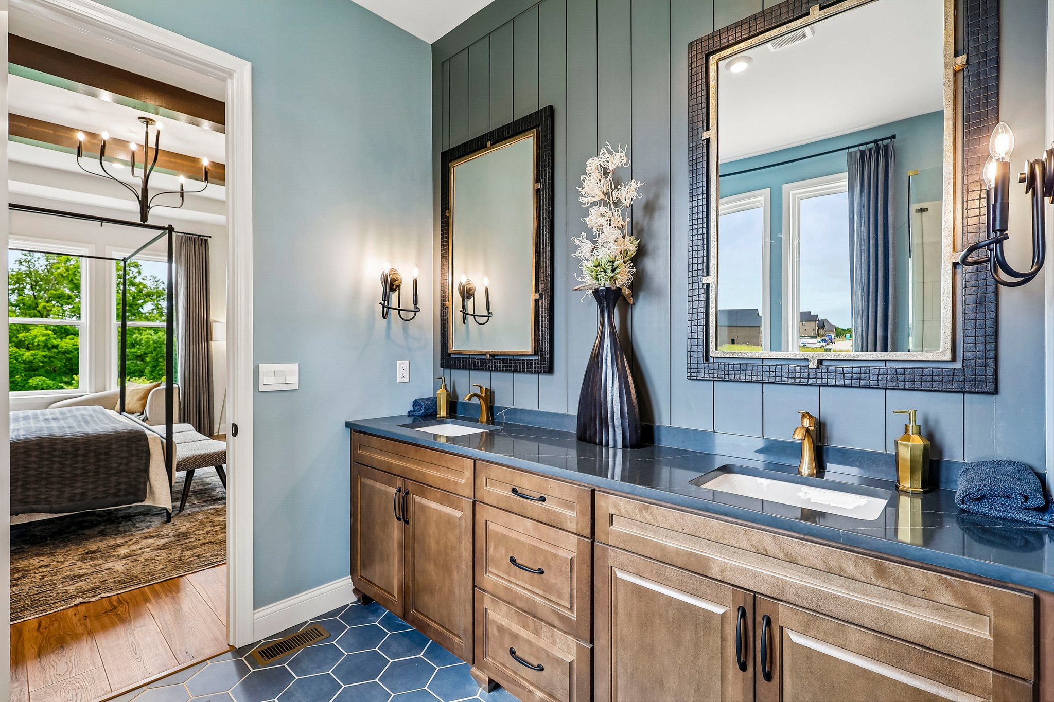 BLUESTEM DR-S0206-058.jpg