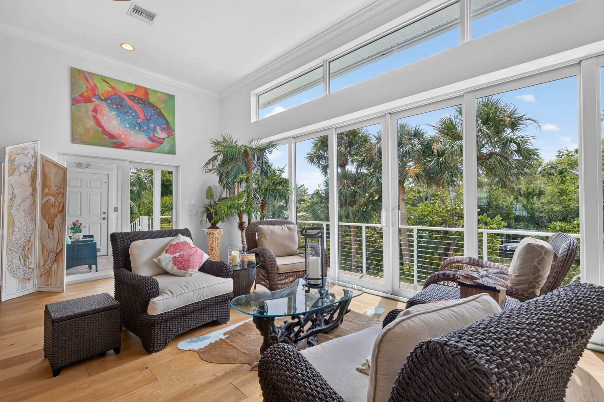 Family Room 3 of 4